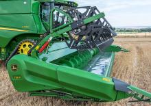 Moissonneuse-batteuses à barres de coupe John Deere 735X
