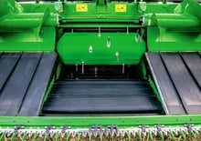 Moissonneuse-batteuses à barres de coupe John Deere 740D 