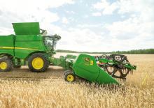 Moissonneuse-batteuses à barres de coupe John Deere 740D