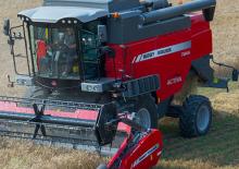 Moissonneuse-batteuses Massey Ferguson Activa 7344
