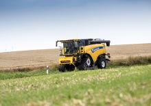 Moissonneuse-batteuses New Holland CX8.90 Tracks