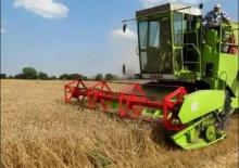 Moissonneuse-batteuses Claas Dominator 100