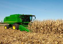 Moissonneuse-batteuses John Deere S550 