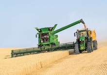 Moissonneuse-batteuses John Deere S770 