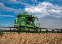 Moissonneuse-batteuses John Deere S770