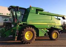 Moissonneuse-batteuses John Deere T 660