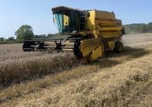 Moissonneuse-batteuses New Holland TX 32