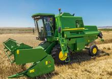 Moissonneuse-batteuses John Deere W230