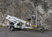 Nacelles à bras articulés montées sur camion Bronto Skylift Dino 105 z