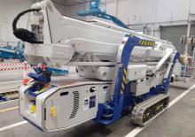 Nacelles à bras articulés sur chenilles Falcon Lifts FS 330 Z