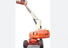 Nacelles télescopiques sur roues JLG 680S