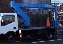 Nacelles télescopiques sur camion Ascendant A18-13TJ