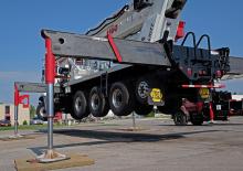Nacelles télescopiques sur camion Elliott Equipment E160 E-Line