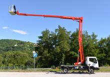 Nacelles à bras articulés montées sur camion Ruthmann ECOLINE R/RS 200