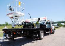 Nacelles télescopiques sur camion Elliott Equipment G85F HiReach