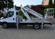 Nacelles télescopiques sur camion Inreka IPT 12-1