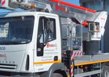 Nacelles télescopiques sur camion Multitel J 328.200 Alu