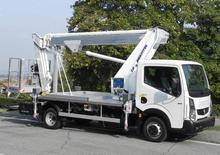 Nacelles télescopiques sur camion Multitel MJ 201