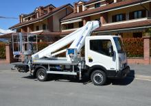 Nacelles télescopiques sur camion Multitel MT 162 EX