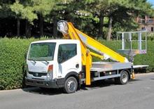 Nacelles télescopiques sur camion Multitel MT 182 Alu/AZ