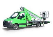 Nacelles télescopiques sur camion Multitel MT 204 Hybrid