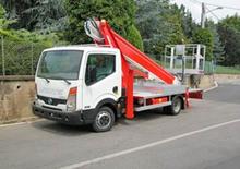 Nacelles télescopiques sur camion Multitel MT 222 AZ