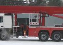 Nacelles télescopiques sur camion Bronto Skylift S 60 XDT