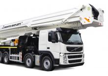 Nacelles télescopiques sur camion Bronto Skylift S 72 HLA