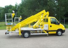 Nacelles télescopiques sur camion Safi SC 22
