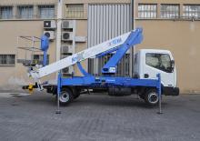 Nacelles télescopiques sur camion Socage T418 forSte