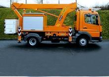 Nacelles télescopiques sur camion Bison-Palfinger TKA 16/180