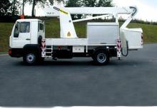 Nacelles télescopiques sur camion Bison-Palfinger TKA 17