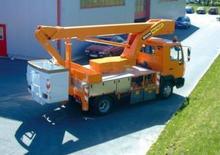 Nacelles télescopiques sur camion Bison-Palfinger TKA 19/185 KS