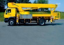 Nacelles télescopiques sur camion Bison-Palfinger TKA 43/18 /KS