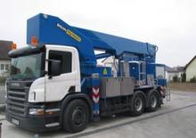 Nacelles télescopiques sur camion Bison-Palfinger TKA 47 KS