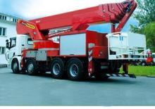 Nacelles télescopiques sur camion Bison-Palfinger TKA 57/185 KS
