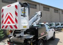 Nacelles télescopiques sur camion Movex TL 12