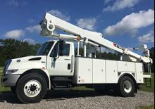 Nacelles télescopiques sur camion Terex TL17i