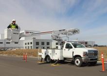 Nacelles télescopiques sur camion Terex TL48