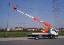 Nacelles télescopiques sur camion Colombo Giuseppe TLC 18/9