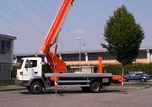 Nacelles télescopiques sur camion Colombo Giuseppe TLP 26/2