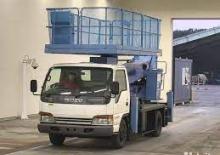 Nacelles télescopiques sur camion Aichi TZ16