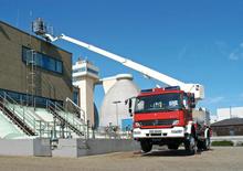 Nacelles télescopiques sur camion Wumag-Palfinger WT 230