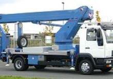 Nacelles télescopiques sur camion WUMAG WT 300