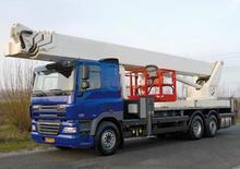 Nacelles télescopiques sur camion Wumag-Palfinger WT 530