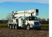 Nacelles à bras articulés montées sur remorque Altec AH125