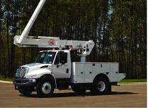 Nacelles à bras articulés montées sur remorque Altec L42E