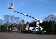 Nacelles à bras articulés montées sur camion Safi SCA 24 