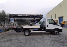Nacelles à bras articulés montées sur remorque France Elévateur ZED 23.3 JHL