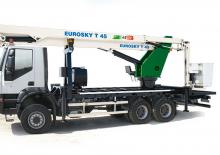 Nacelles à bras articulés montées sur remorque Comet 45-20 T 